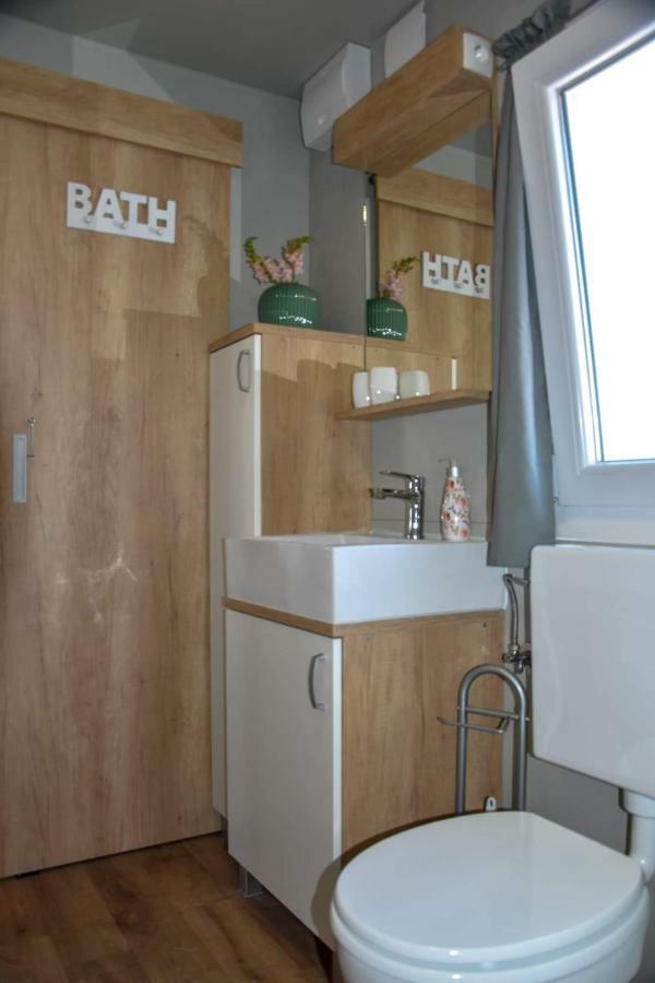 Mobile home Laura Tisno Extérieur photo