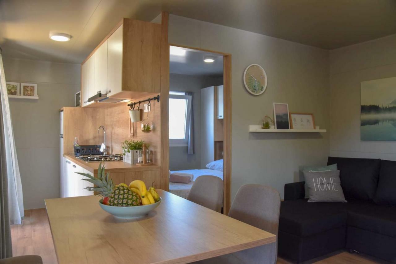Mobile home Laura Tisno Extérieur photo