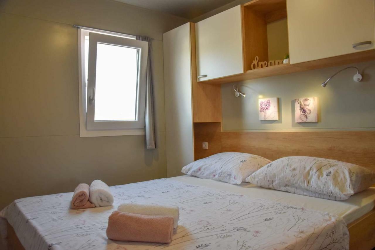 Mobile home Laura Tisno Extérieur photo