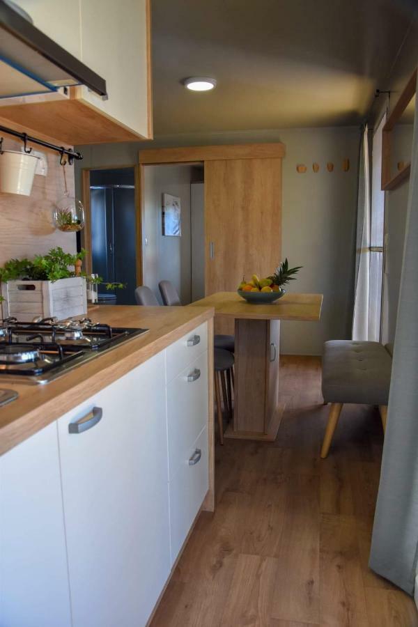 Mobile home Laura Tisno Extérieur photo