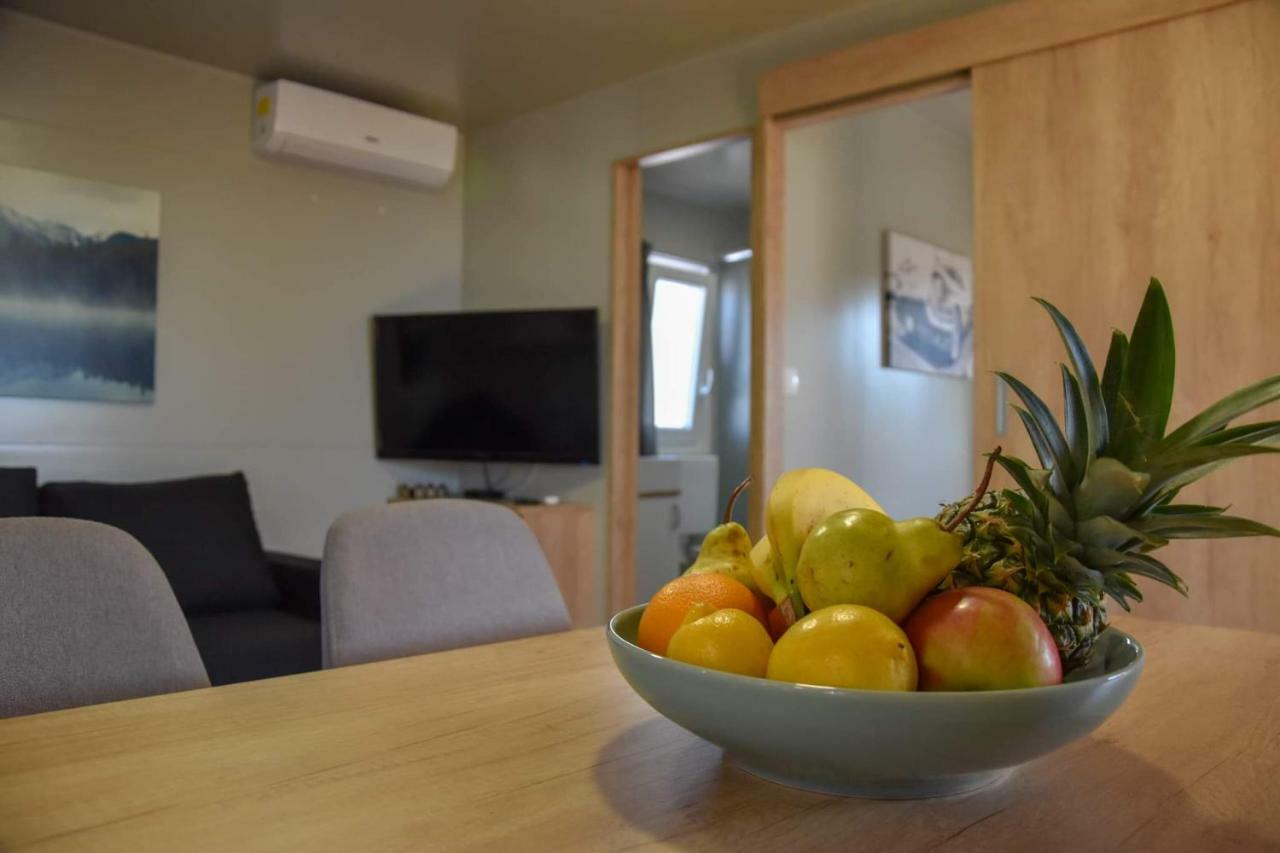 Mobile home Laura Tisno Extérieur photo